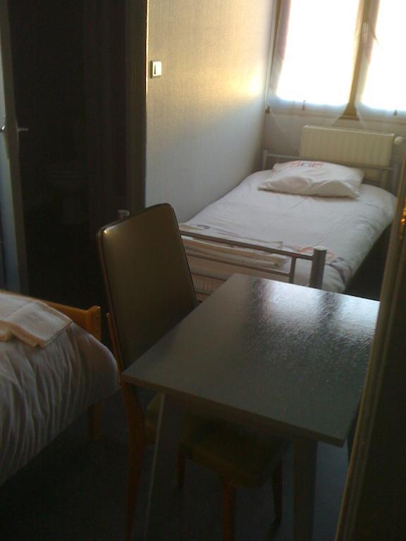 Pension Hotel Restaurant De La Place Voujeaucourt Номер фото