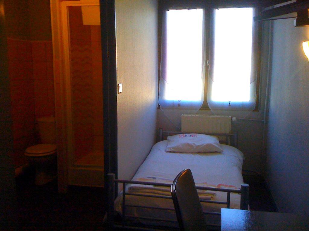 Pension Hotel Restaurant De La Place Voujeaucourt Номер фото
